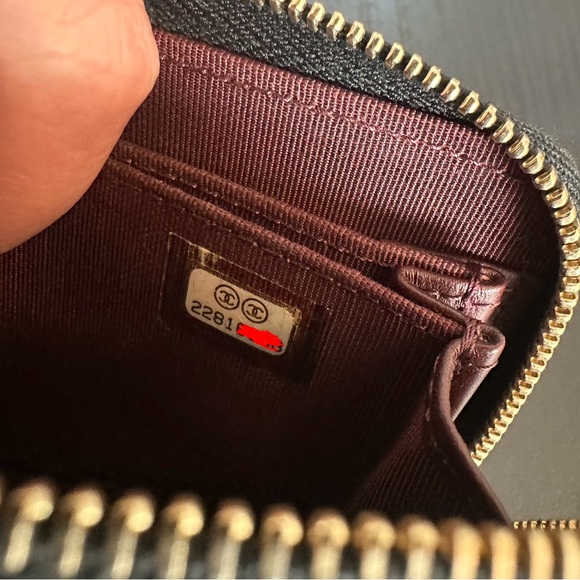 🔴SOLD🔴Chanel Zip Coin/ Card Case - Picture 8 of 11
